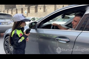 23 Nisan'da çocuklar trafik polisi oldu
