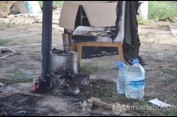 Çay demlemek için tiner kullanan adam kendini yaktı