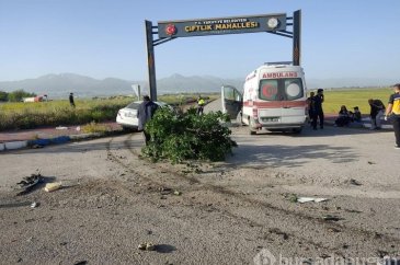 Erzurum'da otomobilin feci kazası: 12 yaralı
