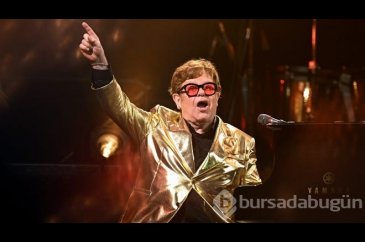 Başarılı şarkıcı Elton John görme sorunu yaşıyor