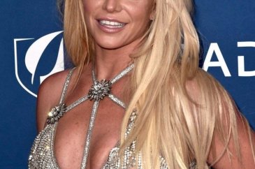 Britney Spears yeniden gelinlik giydi: Paylaşımı herkesi şaşırttı