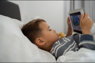 9 yaşında başlayan ekran serüveni, 13 yaşında depresyonla bitebilir