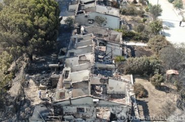 40 yıllık hatıraları küle döndü
