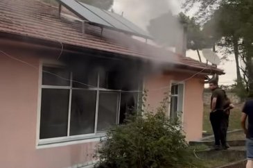 Kaymakamın oturduğu lojman yandı! Artık kullanılmaz hale geldi