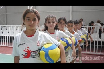 Fabrika voleybol projesi çocukların sosyalleşmesini sağladı