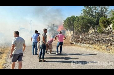 Köyde akli dengesi yerinde olmayan kişiler yangın çıkardı