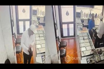 Kuyumcuyu bıçakla tehdit ederek bilezikleri alıp kaçtı