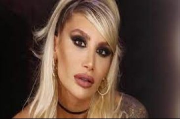 İrem Derici hastaneye kaldırıldı
