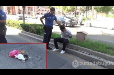 Polisleri görünce elindeki altın dolu poşeti atıp kaçmaya çalışan ş...