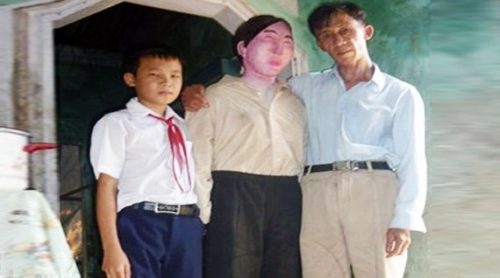 9 yıldır karısının cesediyle uyuyor 9 yıldır karısının cesediyle uyuyor