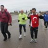 Rus sporcular Marmara Denizi'ni koşarak turluyor