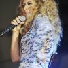 Uludağ sevgililer günü öncesi Hadise'yle ısındı