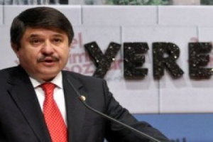 AKP'DEN GENÇLERE ÖĞÜT: OYNAŞLA ZAMAN KAYBETMEYİN