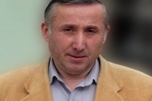 3 ÜNİVERSİTE BİTİRDİ AMA 30 YILDIR SINAVA GİRİYOR