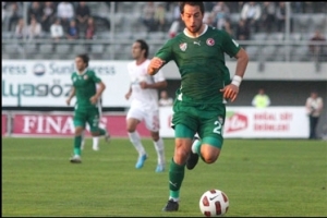 OZAN İPEK İLE YOLLAR AYRILIYOR MU?