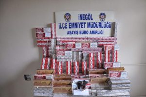 Yolcu otobüsünde kaçak sigara operasyonu