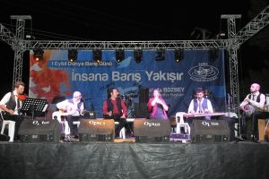 Nilüfer'den dünyaya barış çağrısı