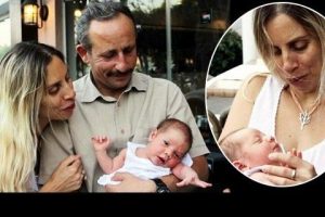 Dafne bebek gezmede