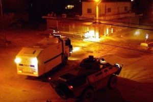 PKK yandaşları öğretmenevini yakmaya çalıştı