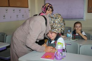 Minikler için ders zili çaldı