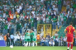 Bursaspor lige lider başladı