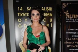 Kerem'e evlilik baskısı!