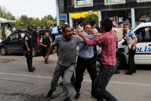 Tapu müdürlüğünde çatışma!