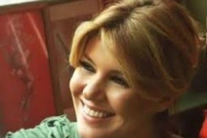 Gülben Ergen yeni evine taşındı