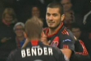 Eren attı Bayer uçtu