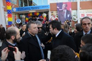 Sanatçılardan Çağlar'a özel ilgi