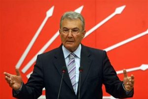 Deniz Baykal Bursa'da partililerle buluşacak