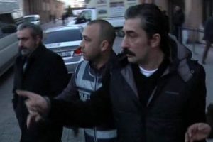 Ünlü sanatçılar gözaltında