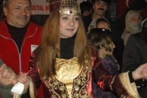 Van'da deprem yaraları sarılıyor