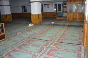 Namaz kıldırma kavgası