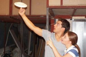 Ekranda ağlayıp sette gülüyorlar