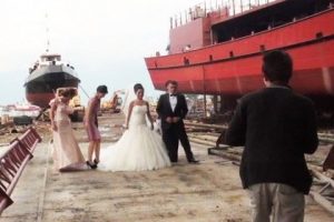 Düğün fotoğraflarını bakın nerelerde çektiriyorlar