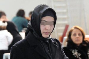 Antalya'da sözleşmeyle satılan kız, İstanbul'a gitti