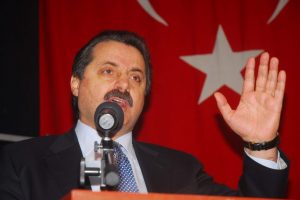 Çelik, Yalova'dan Sarkozy ve CHP'ye yüklendi