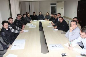 arap baharı inegöl de tartışıldı