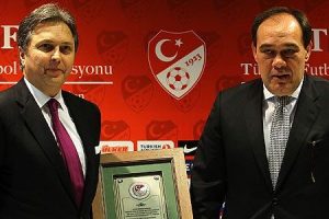 Federasyon Başkanı Yıldırım Demirören görevi devraldı