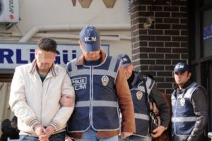 Pazarcılardan kurulu tefeci çetesine operasyon