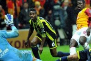Fenerbahçe Galatasaray derbisinin günü değişiyor