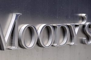 Moody's komşunun notunu kırdı