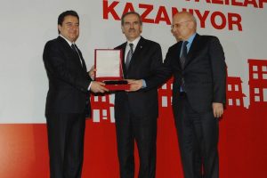 Bursa'ya Ali Babacan'dan ödül