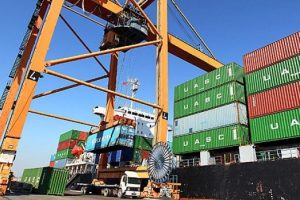 İthalat durdu, dış ticaret çoştu!