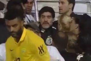 Kız arkadaşı taciz edilince Maradona bakın nasıl çılgına döndü