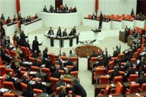 4+4+4 Meclis'ten geçti