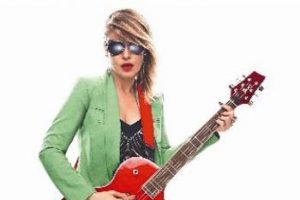 Gülben Ergen'den çılgın stil