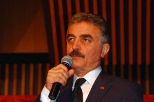 ''Cumhuriyetin tüm kazanımları ile kavga ediyorlar''