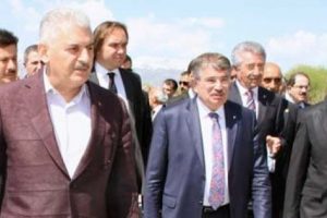 ''Silahı bırakın fikrinizi söyleyin''